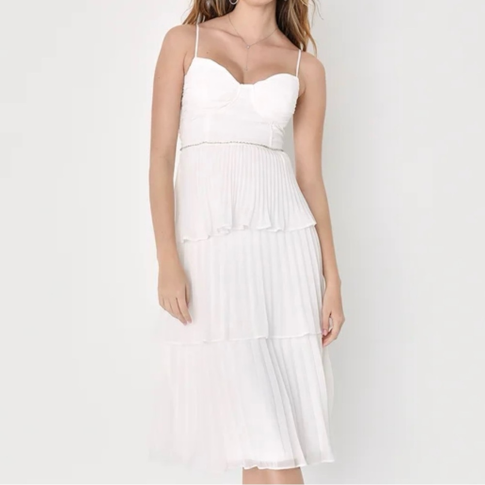 Lulu's White Pleated Midi Dress